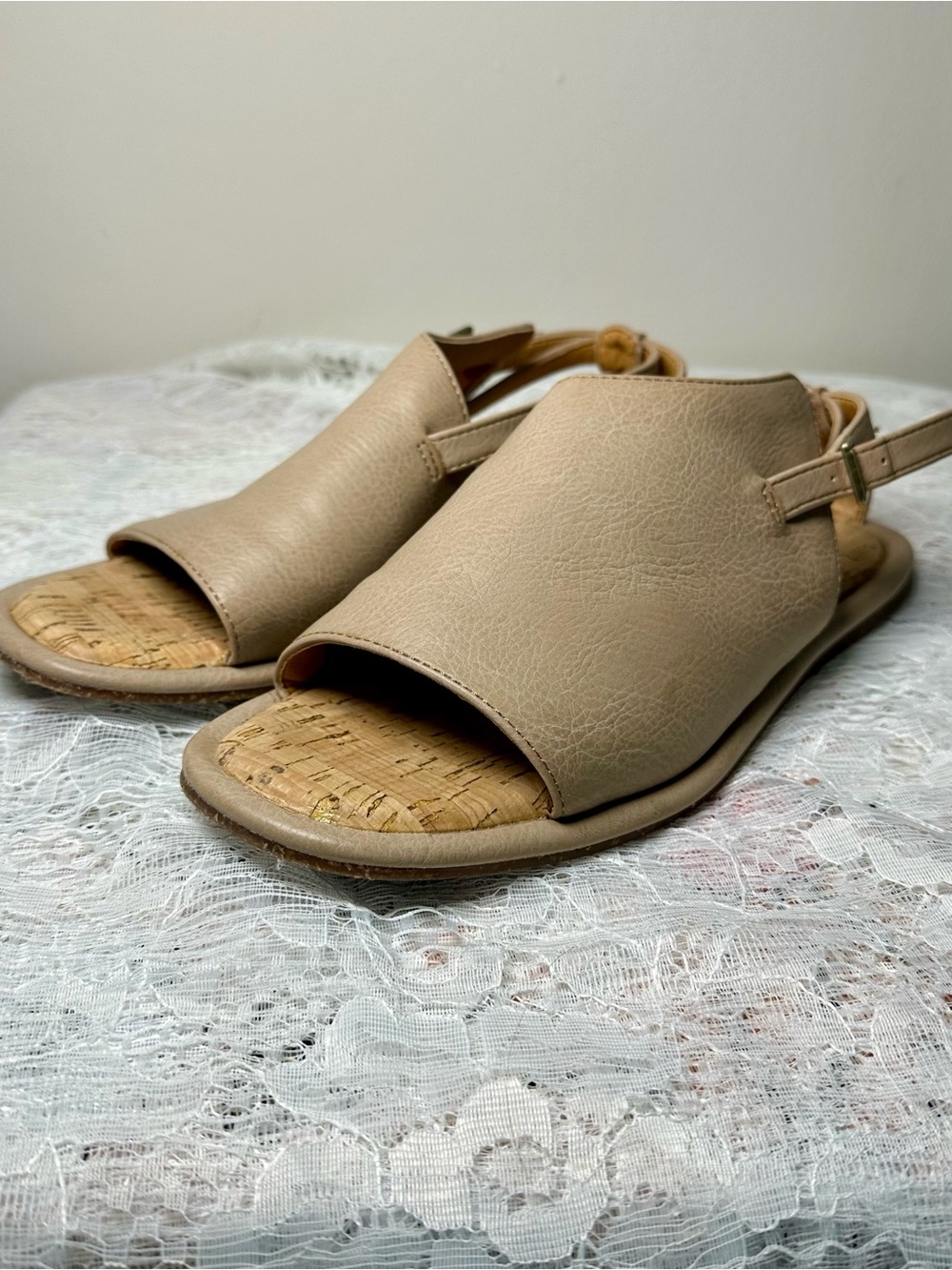 Kork-Ease Beige Leather Slingback Sandals - Picture 5 of 9